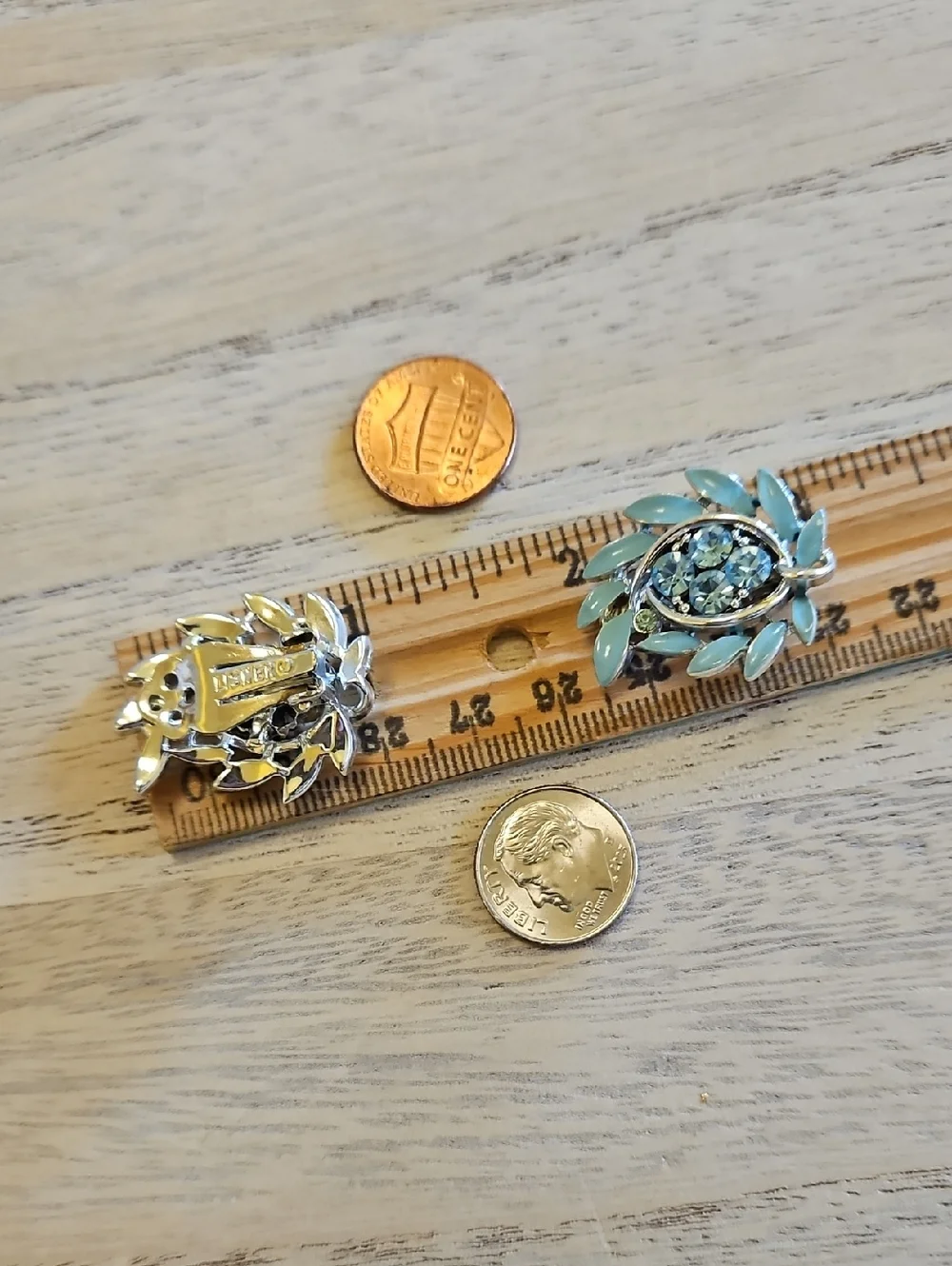 Vintage Blue Aqua Rhinedtone Enamel Leaf Clip-On Earrings - Picture 3 of 6